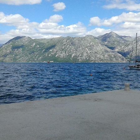 Apartment Adela Kotor Luaran gambar