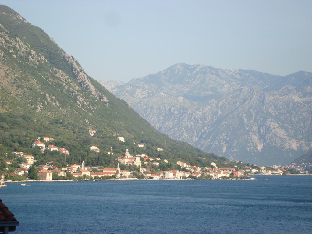 Apartment Adela Kotor Luaran gambar